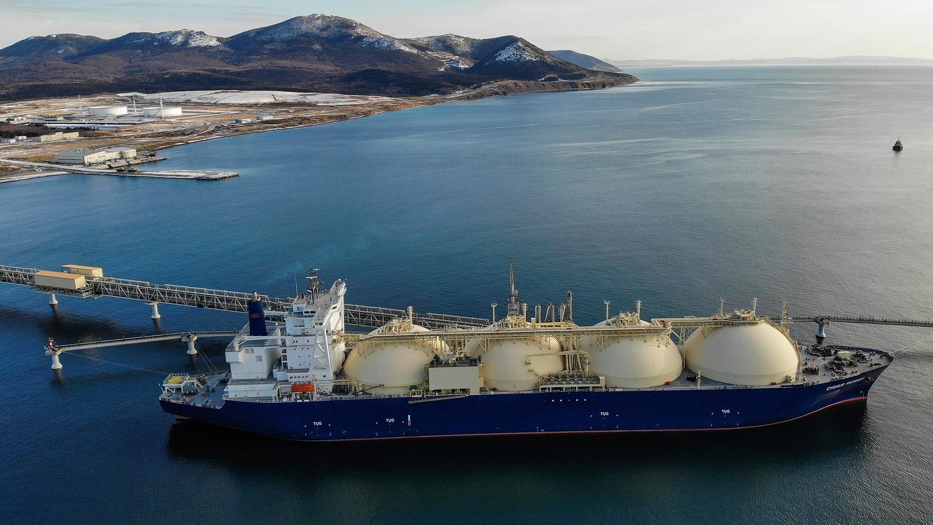 Cygnus Passage tankship in Sakhalin.