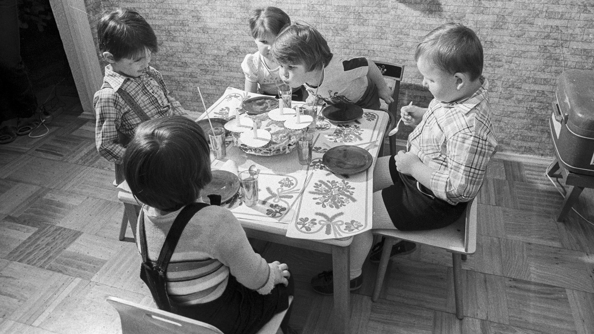 So sah ein typischer Kindergeburtstag in der UdSSR aus