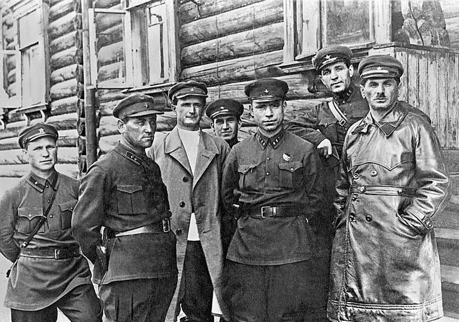Gulag chiefs, Naftaly Frenkel on the right 