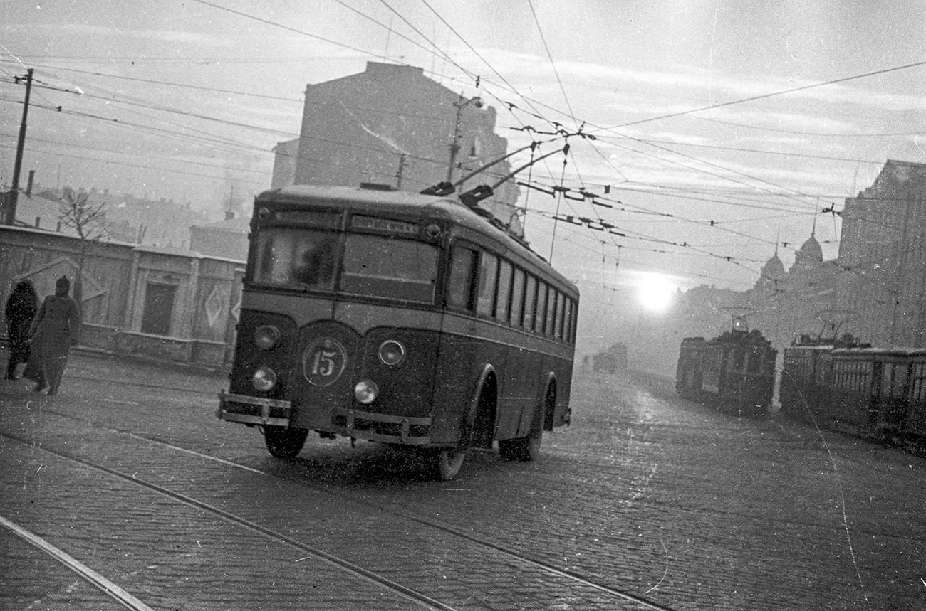 Dans les rues de Moscou, 1938