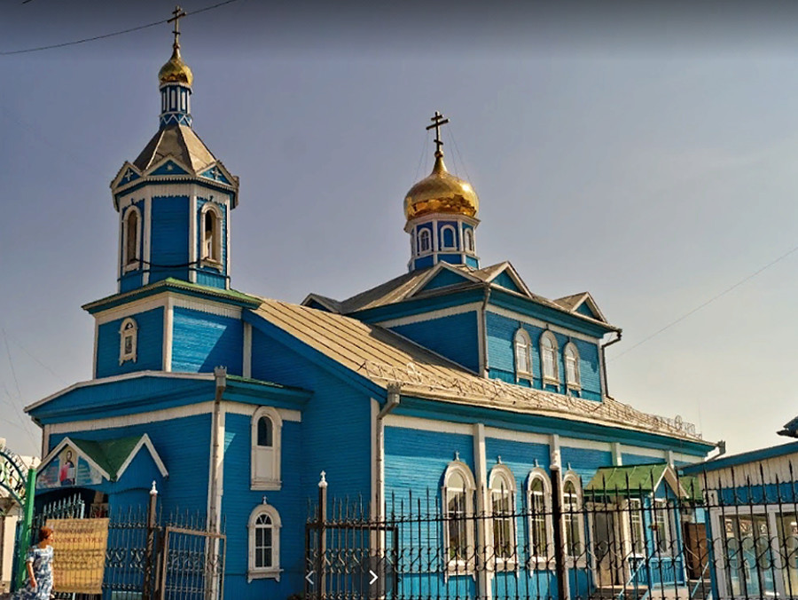 Церковь Вознесения Господня в Белово, Кемеровская область. В 1974-76 перестроена из небольшого молитвенного дома 1946 г. постройки