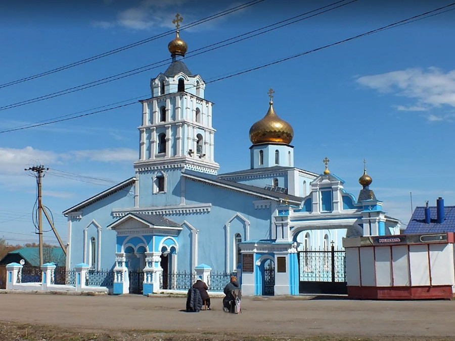 Храм светог Арханђела Михаила у Магнитогорску, подигнут 1946.