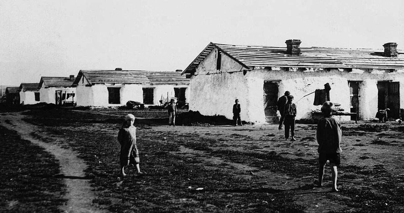 Barracks in special settlements