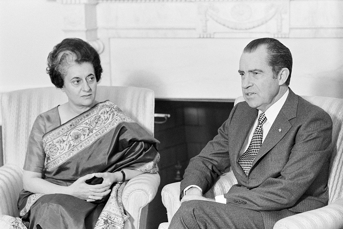 President Richard Nixon and India's Prime Minister Indira Gandhi talk at the White House, November 1971