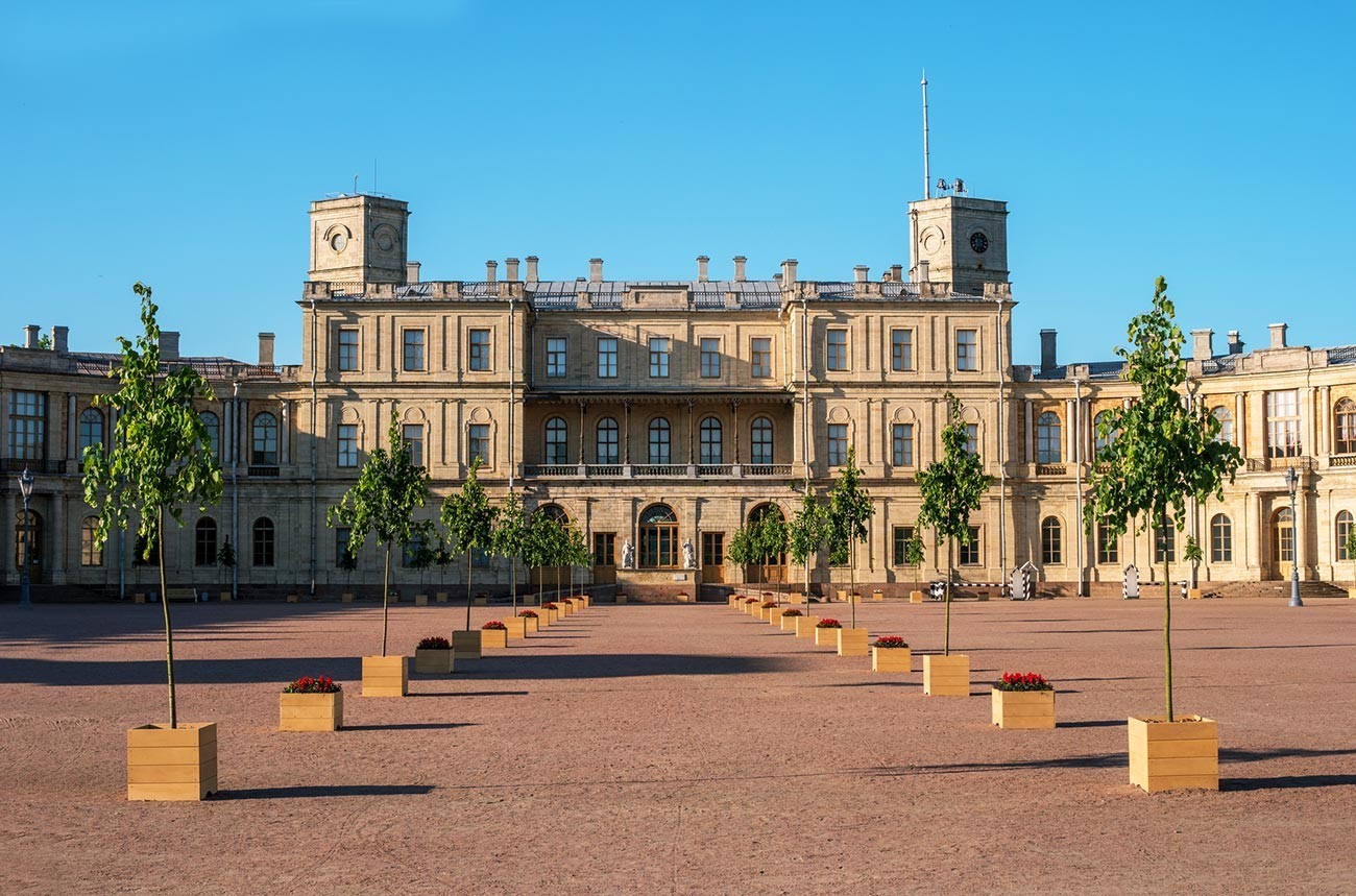 Palácio Gatchina, presente de Catarina a seu amante Grigóri Orlóv.