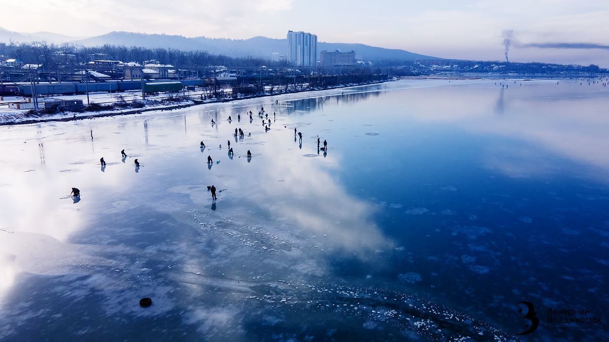 Ice fishing across Russia - Euro Gunzel