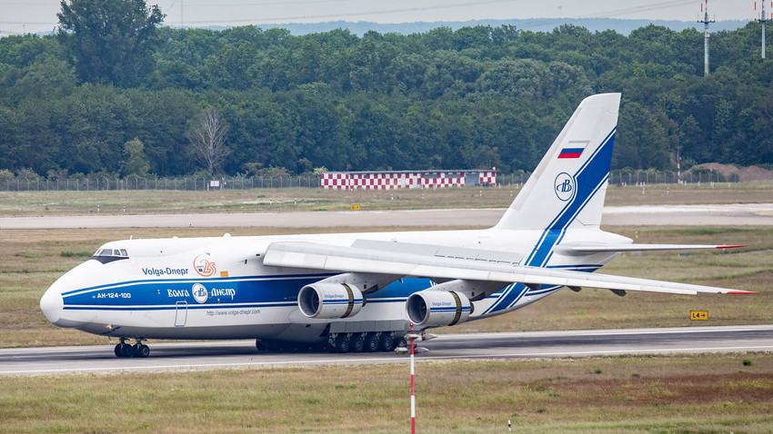 Pesawat angkut militer Antonov An-124 Ruslan