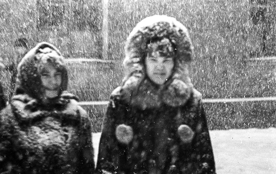 Snowy women