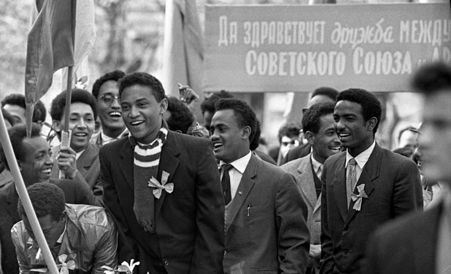 “Amistad de los pueblos”. Estudiantes en Moscú

