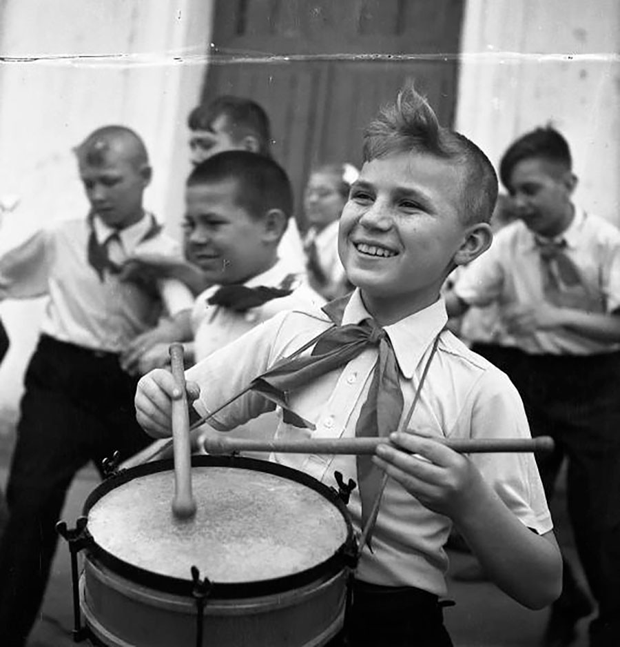ピオネールの太鼓演奏者。1950年代