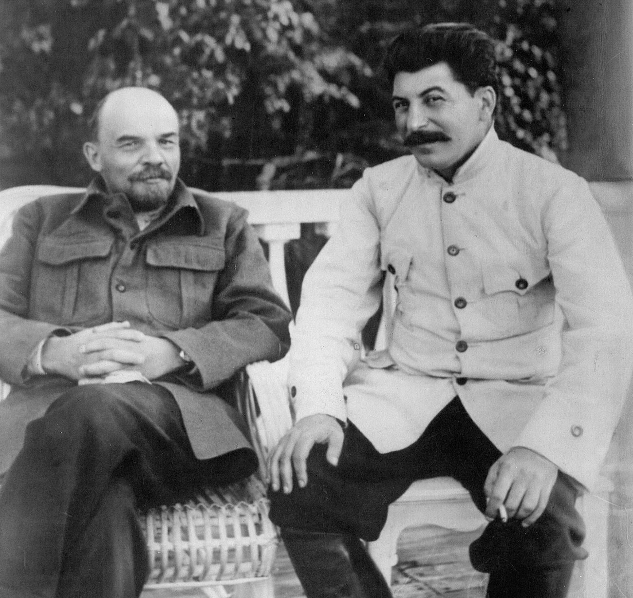 Lenin y Stalin, alrededor de los años 20.