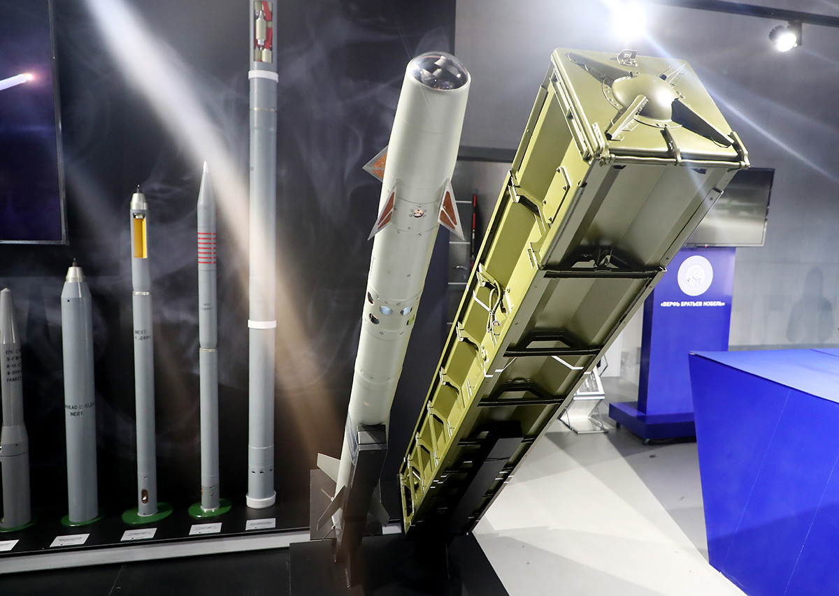 地対空ミサイルシステム「9K35ストレラ10M」