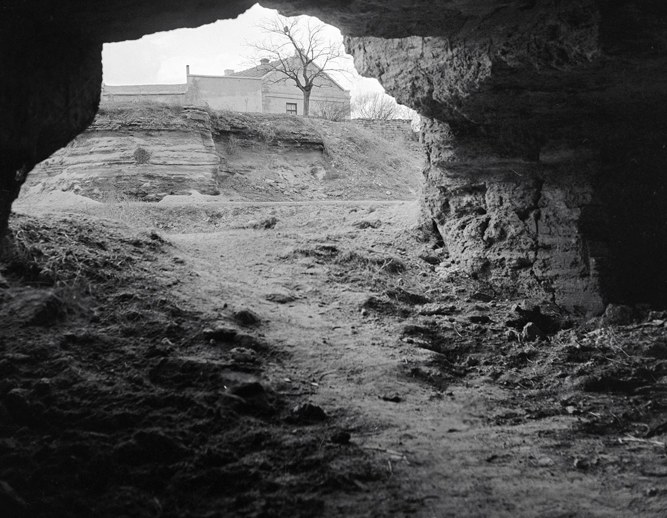 Izlaz iz Nerubajskih katakombi. 
