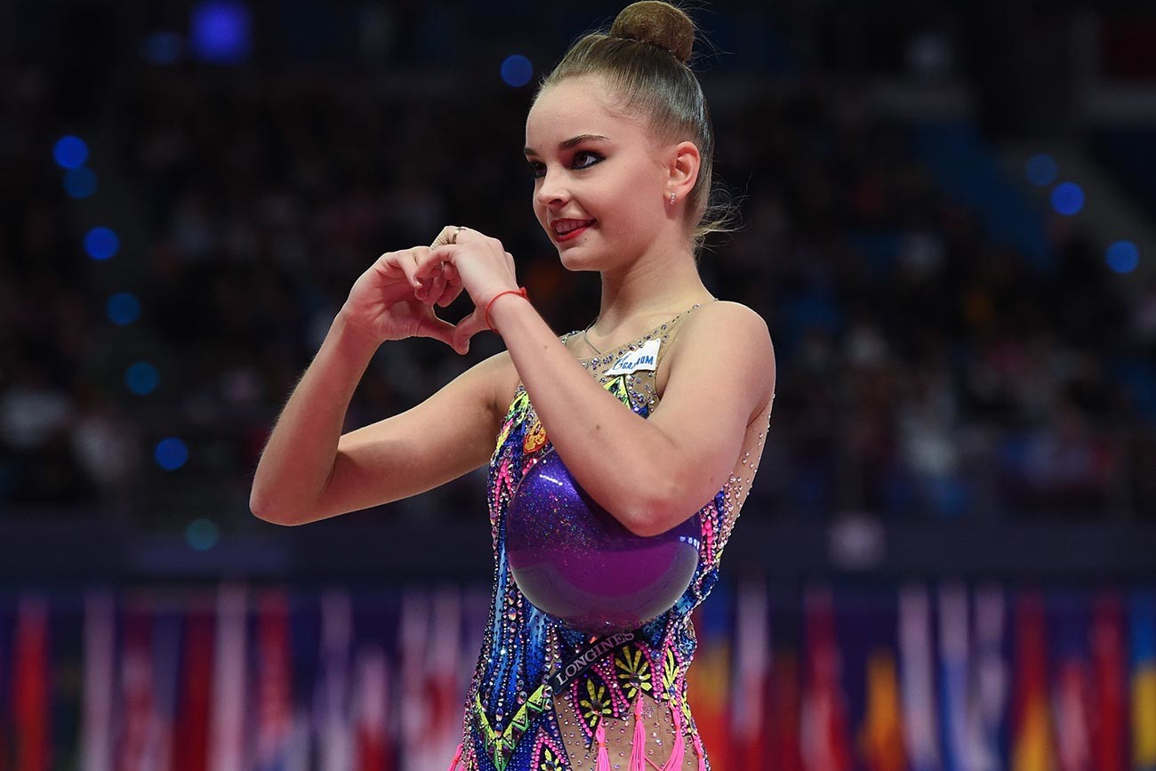 Арина Аверина на Световната купа по художествена гимнастика 2019 г.