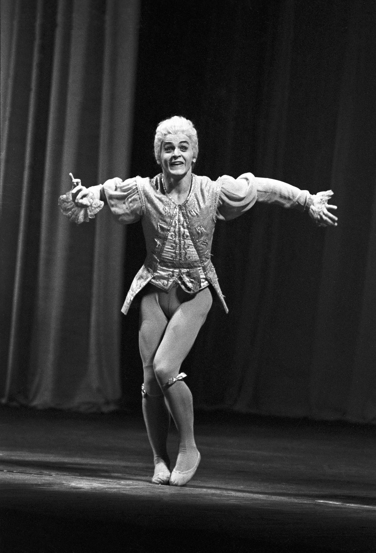 Mikhail Baryshnikov in Jakobson’s 1969 ‘Vestris’. 