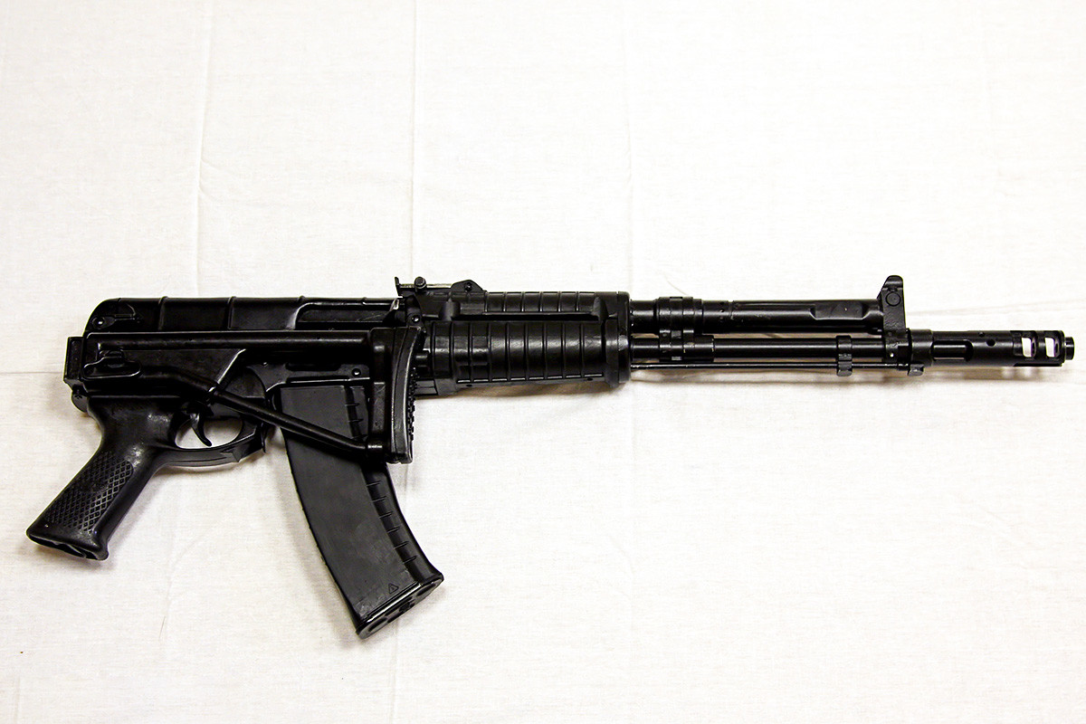 Automatska puška AEK-971 6P67 kalibra 5,45x39 mm. 
