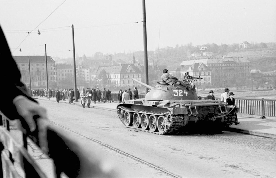 T-55 en un puente de Budapest.