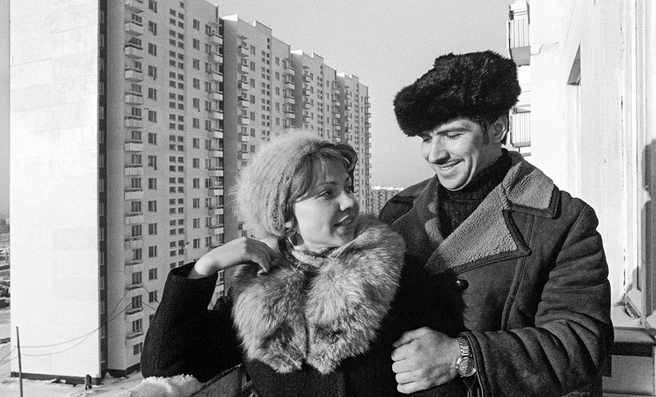 Useljenje u nove zgrade naselja Orehovo-Borisovo u Moskvi. 
