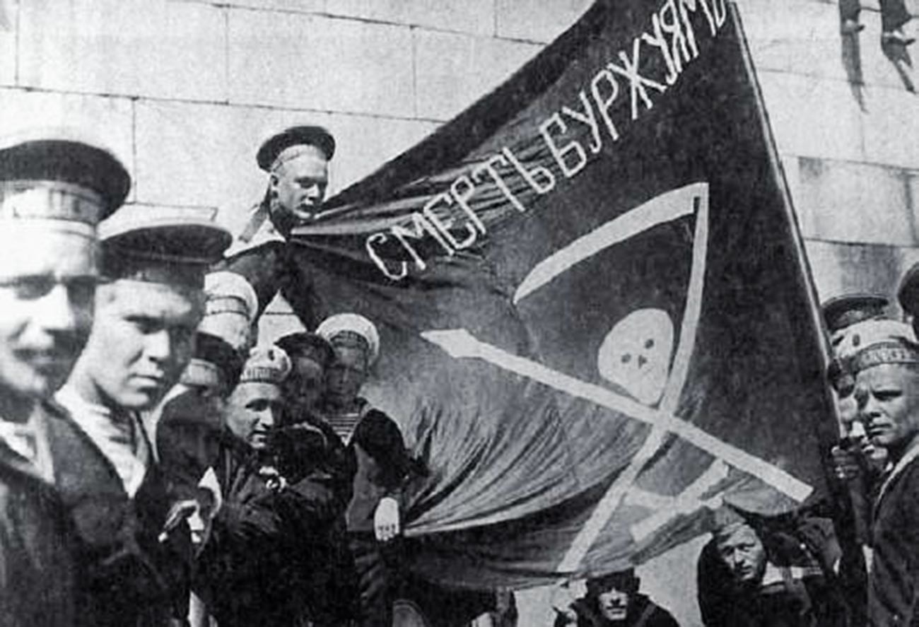 Marinai rivoluzionari della corazzata Petropavlovsk a Helsinki, estate 1917