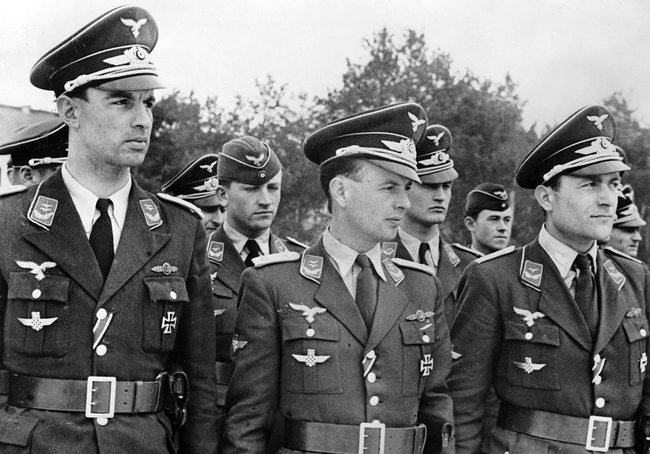 Pilotos de la Luftwaffe con la Cruz de Hierro I.