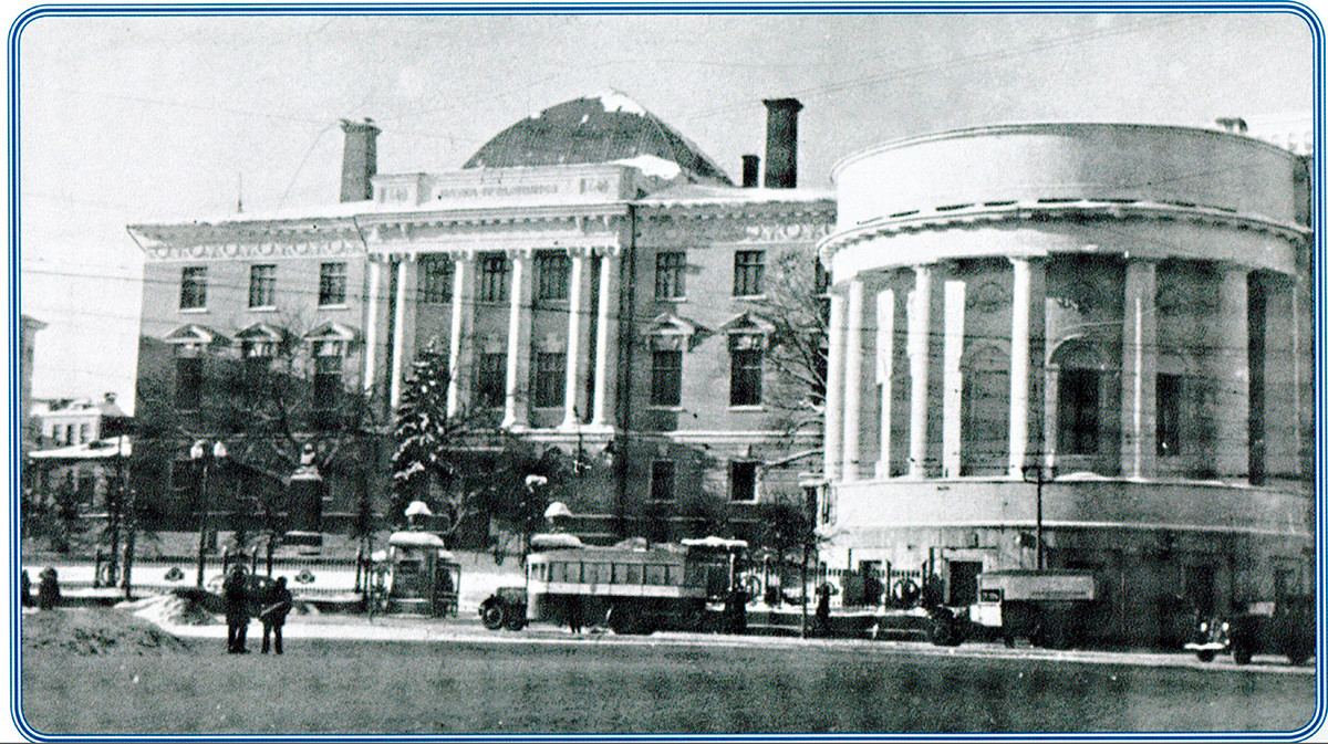 Stavba Moskovske državne univerze v letih 1936-1941.
