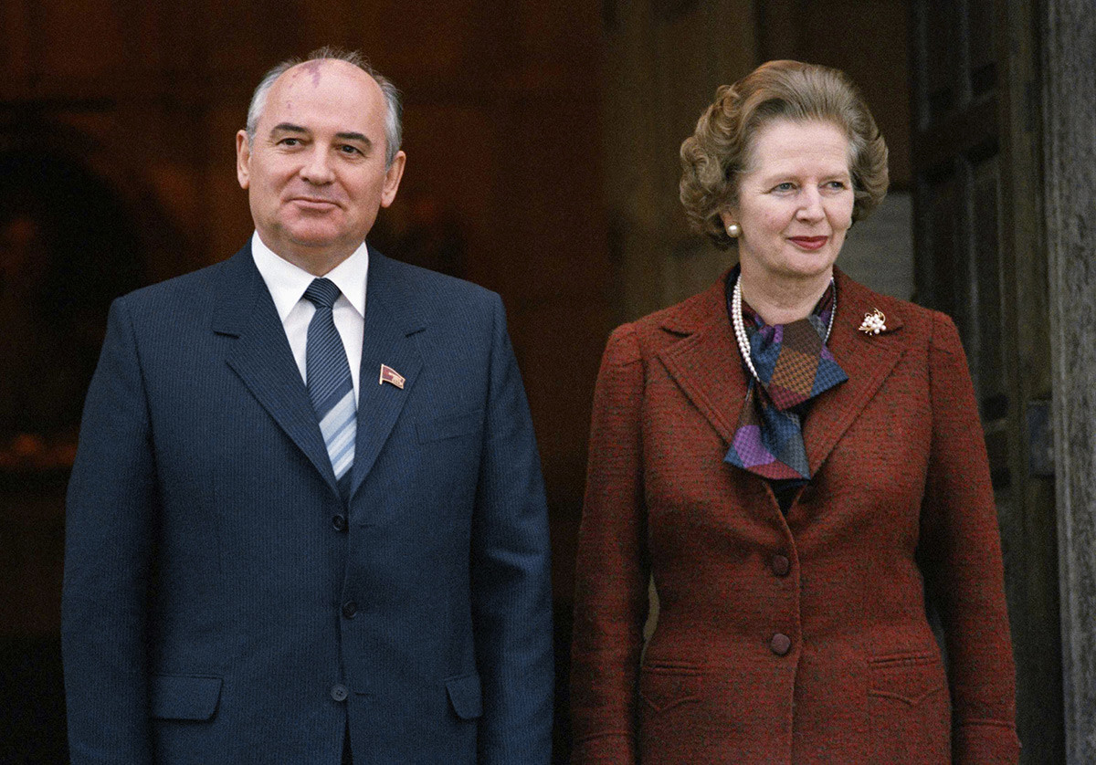 Mikhail Gorbachev with Britain's Prime Minister Margaret Thatcher 