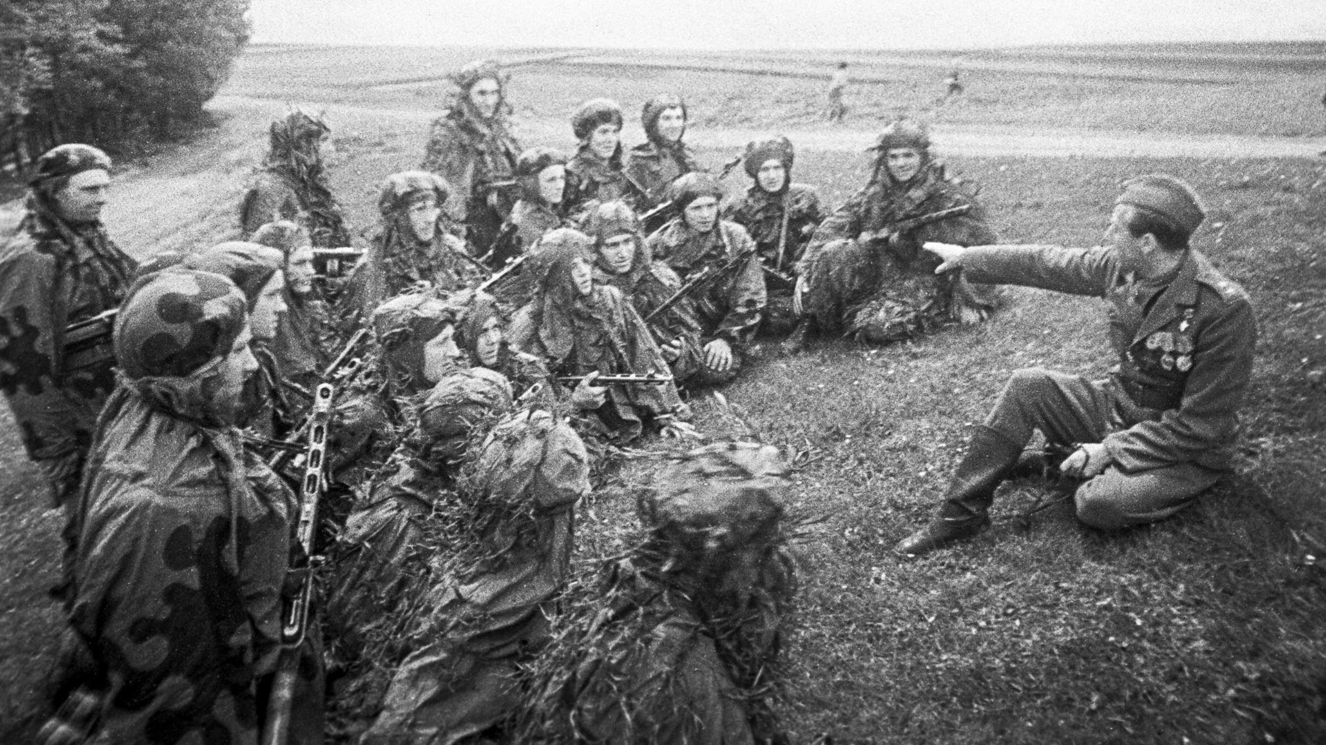 Велики отаџбински рат 1941-1945. Прашка офанзива (6-11. маја 1945). Антонин Сохор, командир чете Првог пешадијског батаљона Прве засебне чехословачке пешадијске бригаде у склопу 51. стрељачког корупса 38. армије Првог Украјинског фронта.