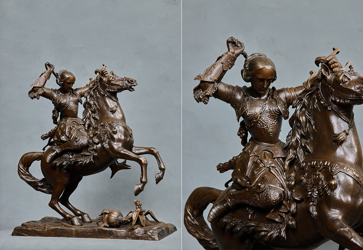 　ピョートル・クロード、馬に跨ったジャンヌダルク、1840〜1860年代、ブロンズ、鋳造、緑青