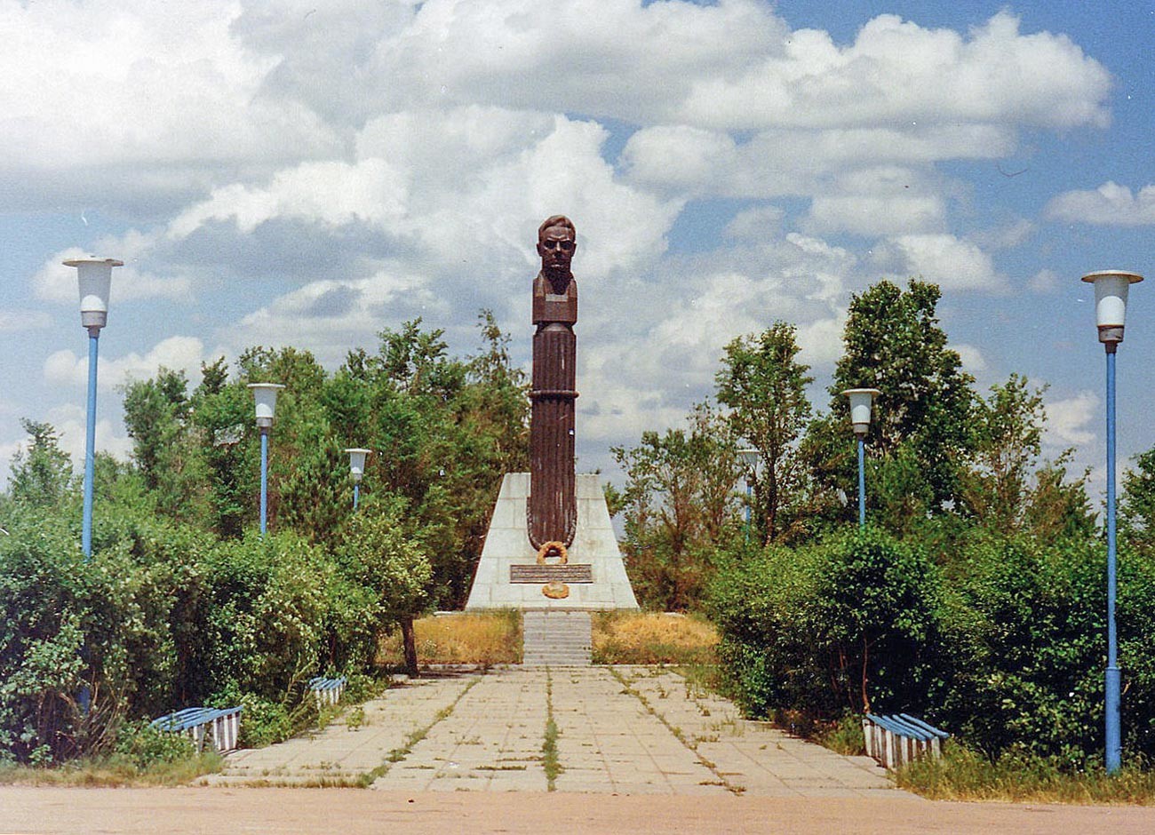 A monument in honour of Vladimir Komarov.