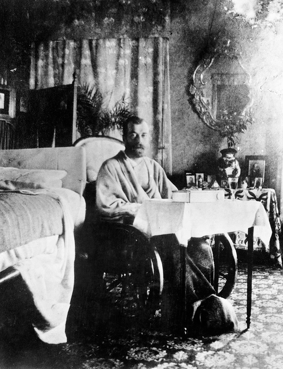 Czar Nicholas II recovering from typhus, 1900