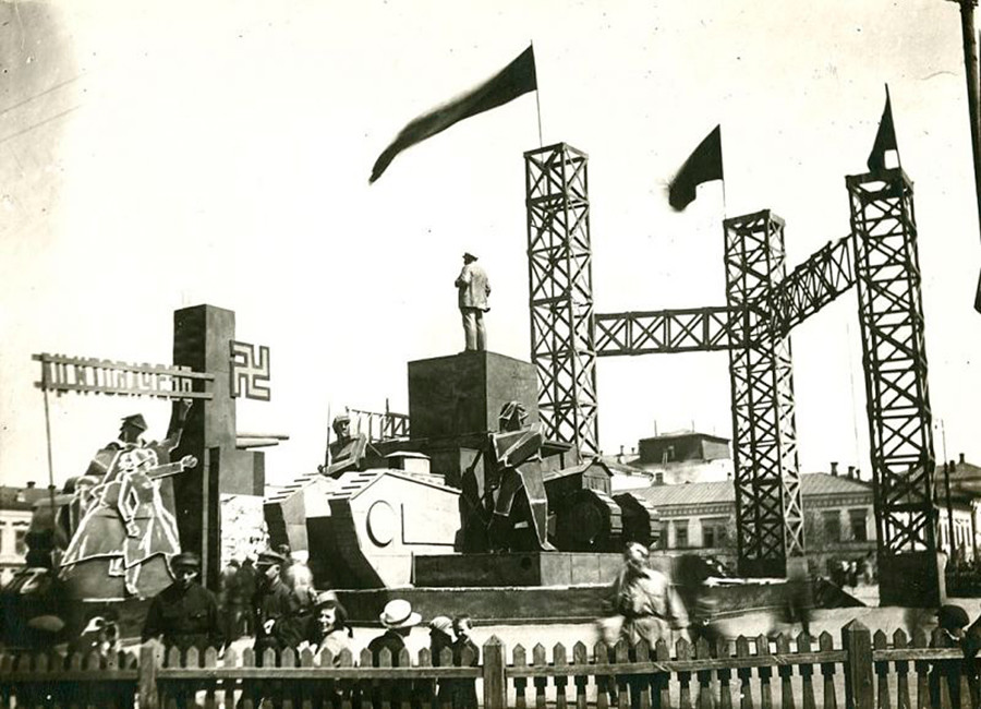 Площад на Революцията, Самара