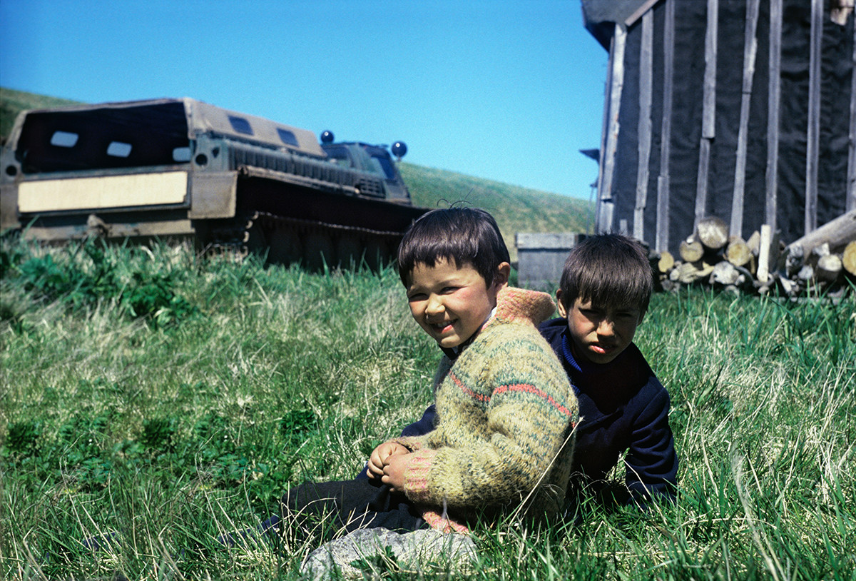 Junge Aleuten in Nikolskoje, 1987.