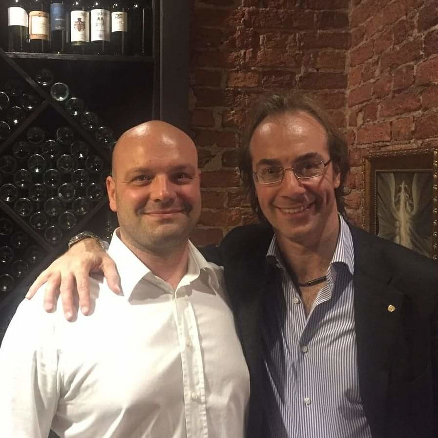 Marco Tagliaferri con il direttore d'orchestra Fabio Mastrangelo