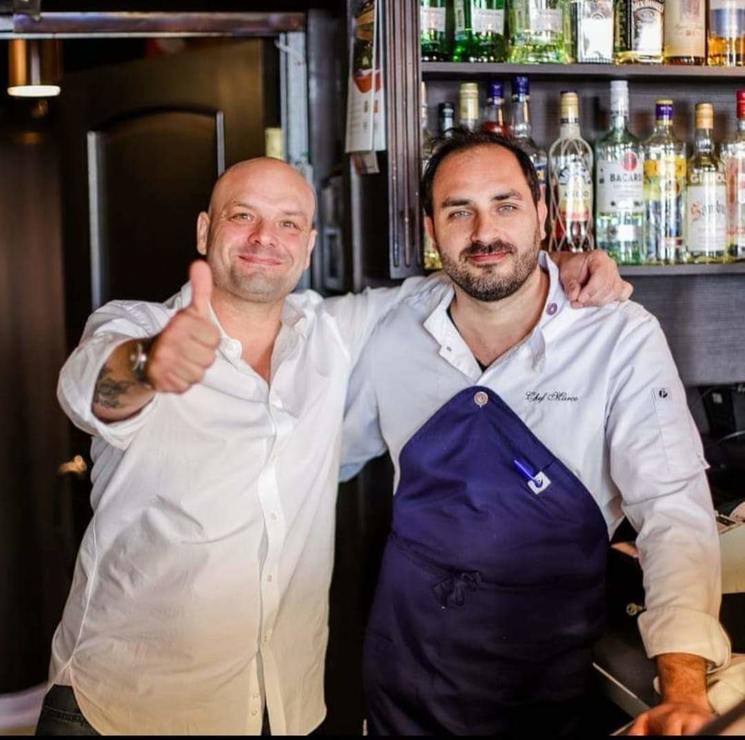 Marco Tagliaferri (a sinistra) con lo chef Marco Pennisi