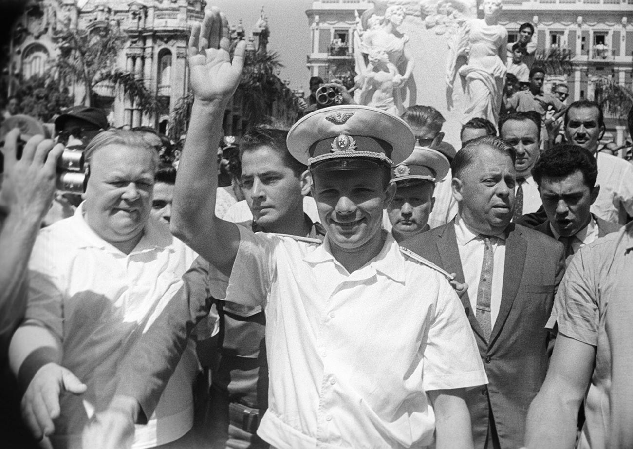 Посещаете эту страну первый. Гагарин в Греции 1962.