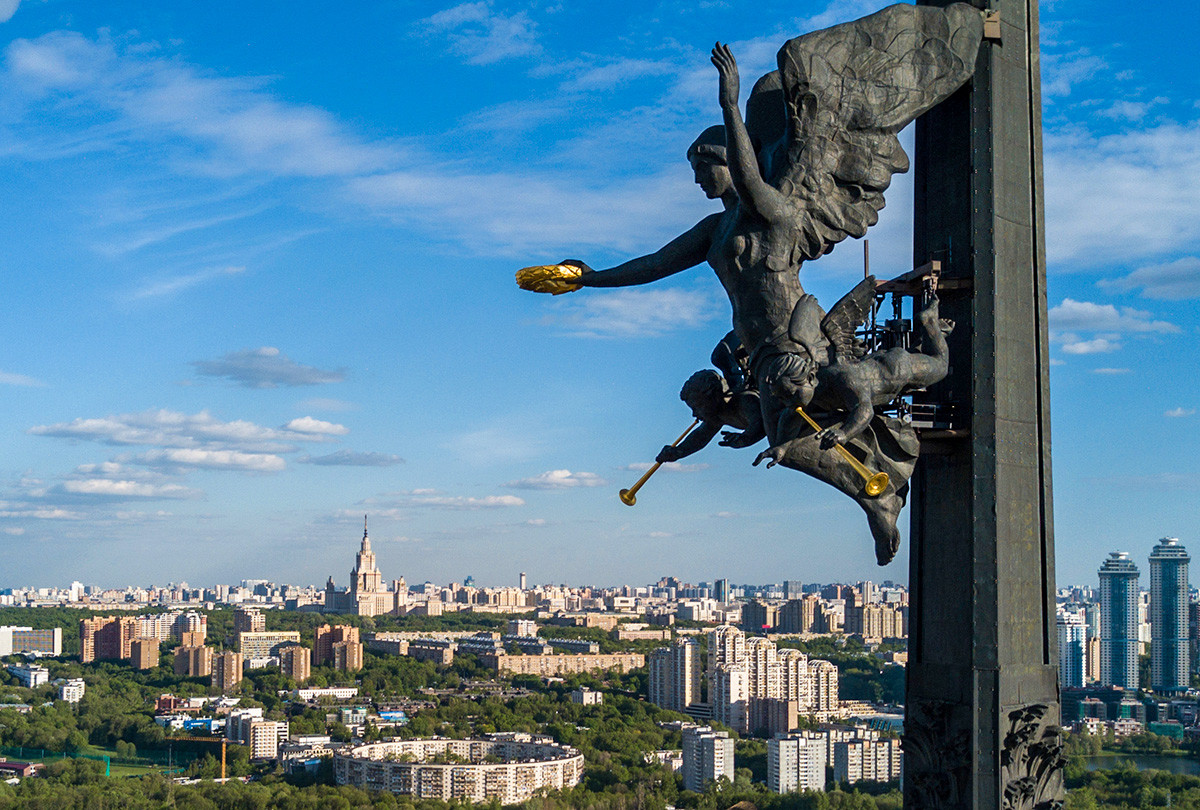 Монумент на Поклонной горе в Москве