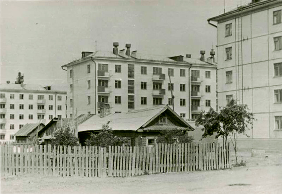 Old and modern houses, Cherepovets. 