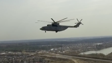 Во пресрет на Парадата на Победата: Проба на најголемите хеликоптери на светот-руските Ми-26 (ВИДЕО)