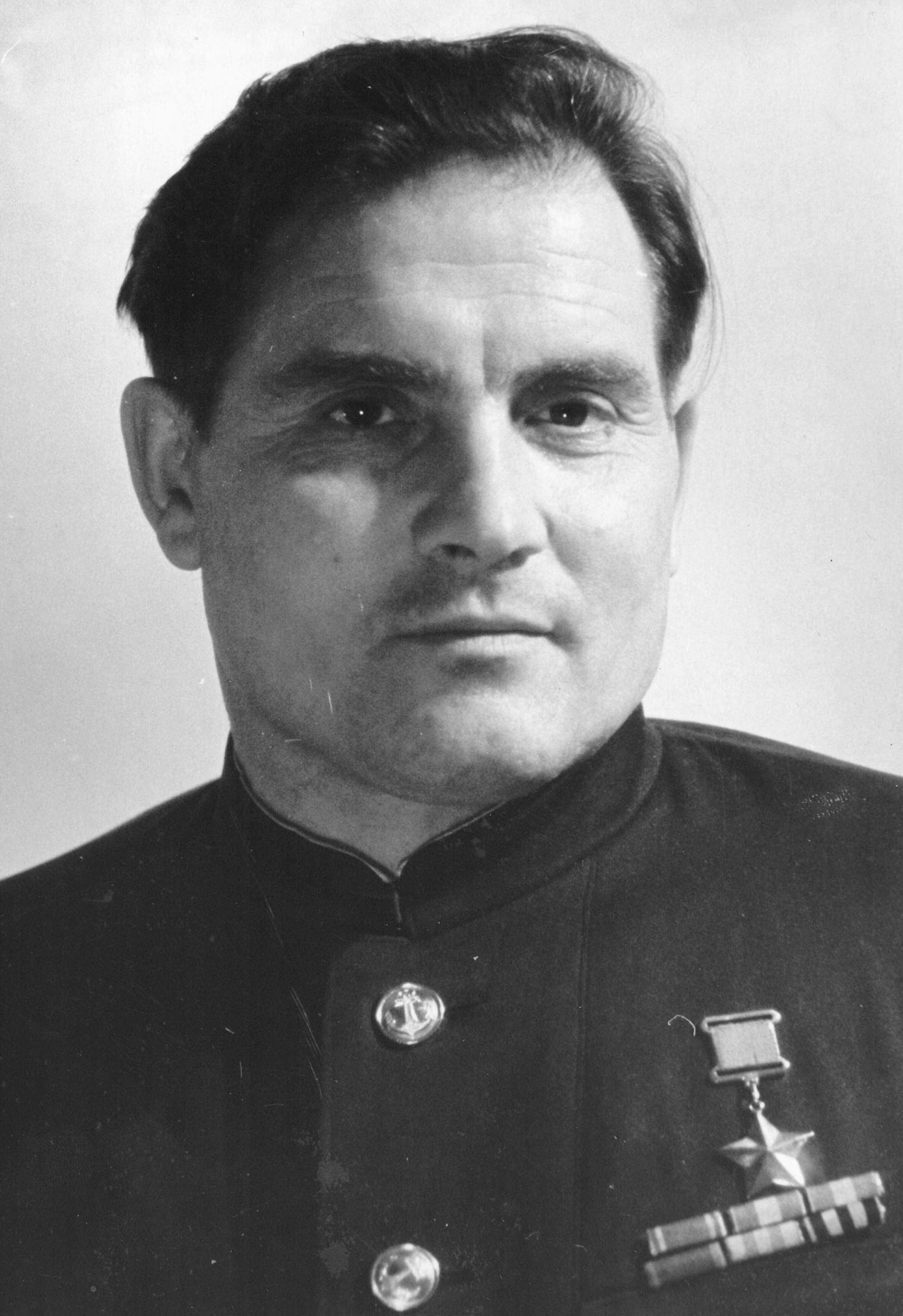 Pahlawan Uni Soviet Mikhail Devyatayev.
