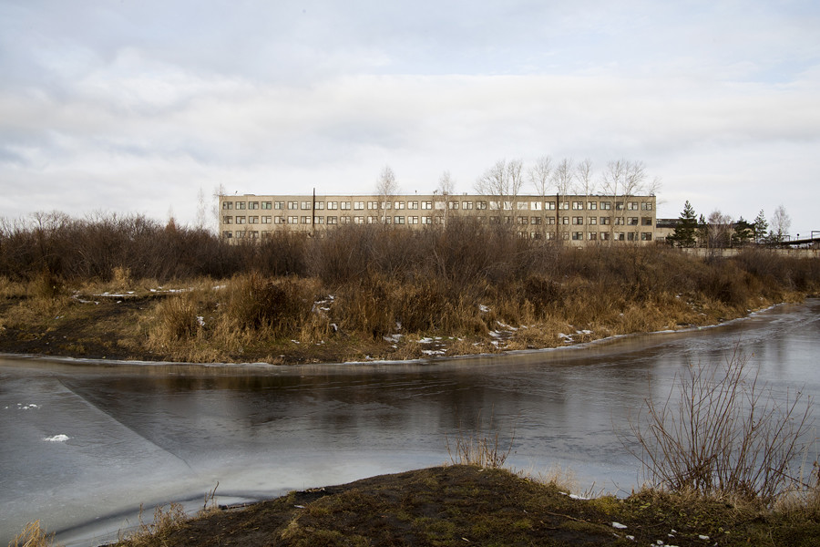Pendant la Seconde Guerre mondiale, la plupart des usines de la partie européenne de l'Union soviétique ont été déplacées dans l'Oural.
