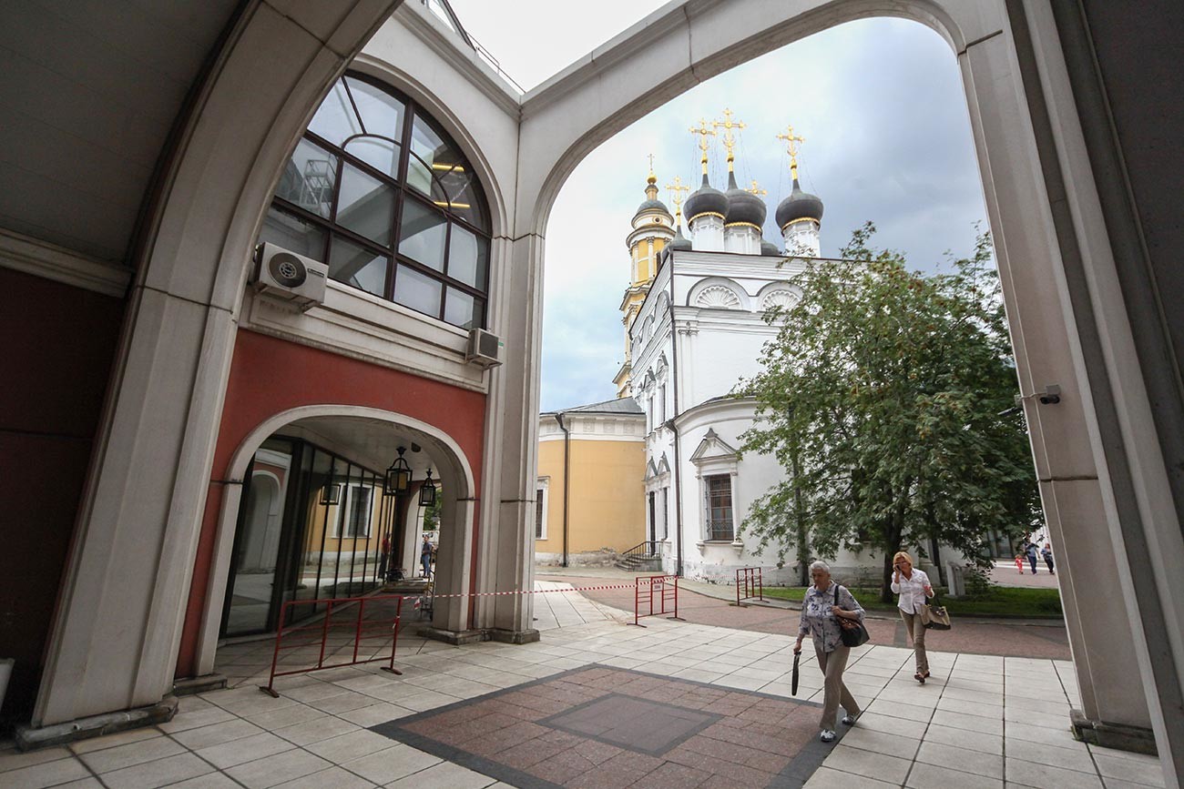 The gallery's courtyard