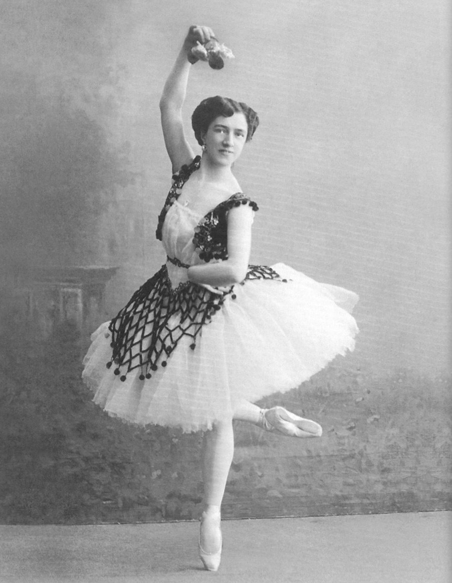 Agrippina Waganowa als Esmeralda, 1910.