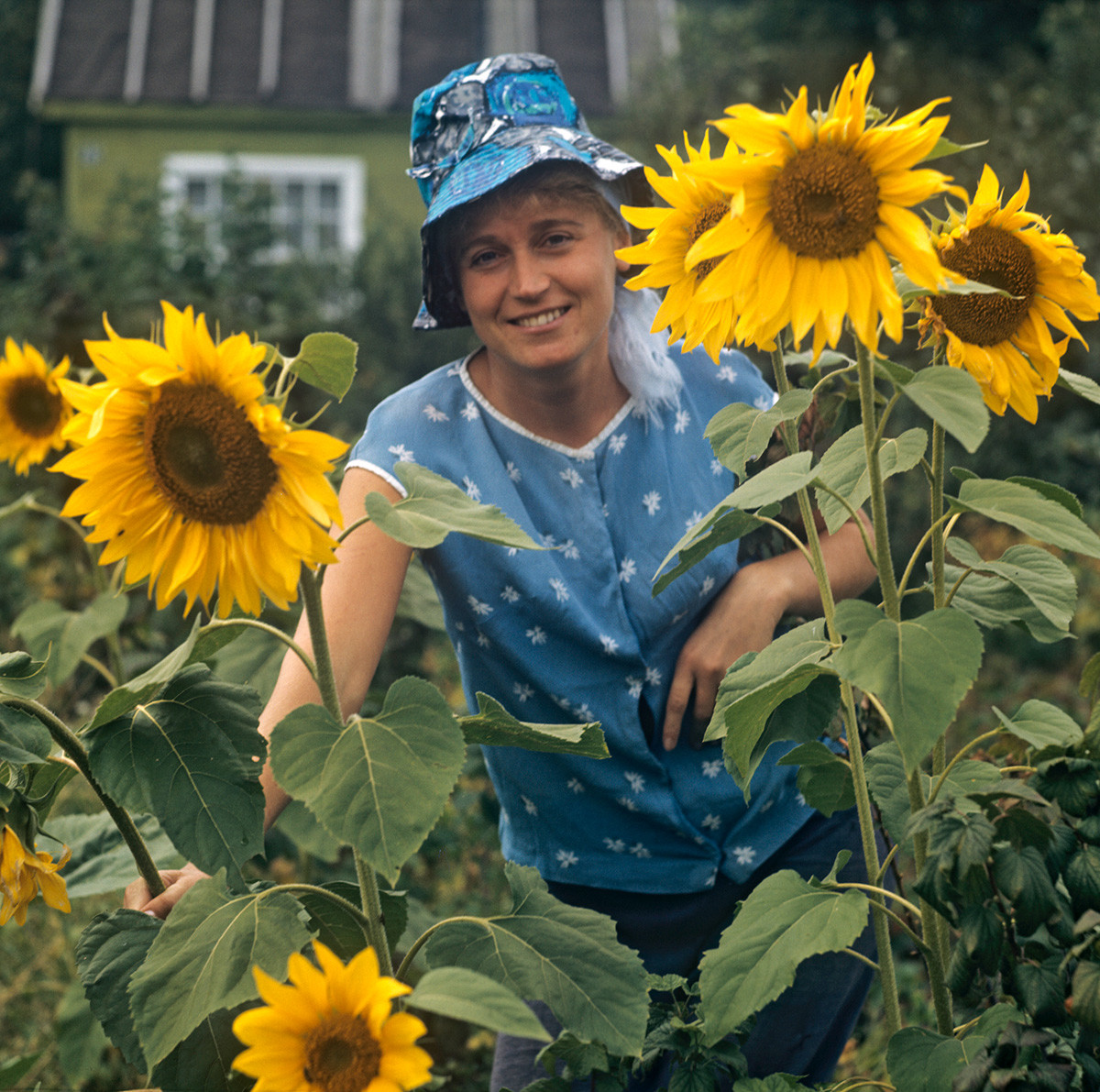 An engineer from the Elektrostal heavy machinery plant at her dacha