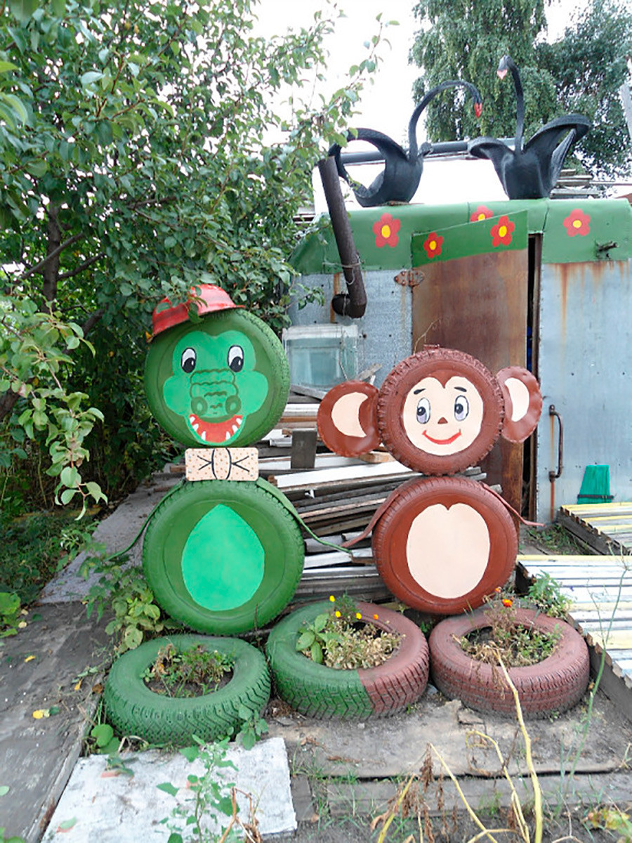 Dacha garden art