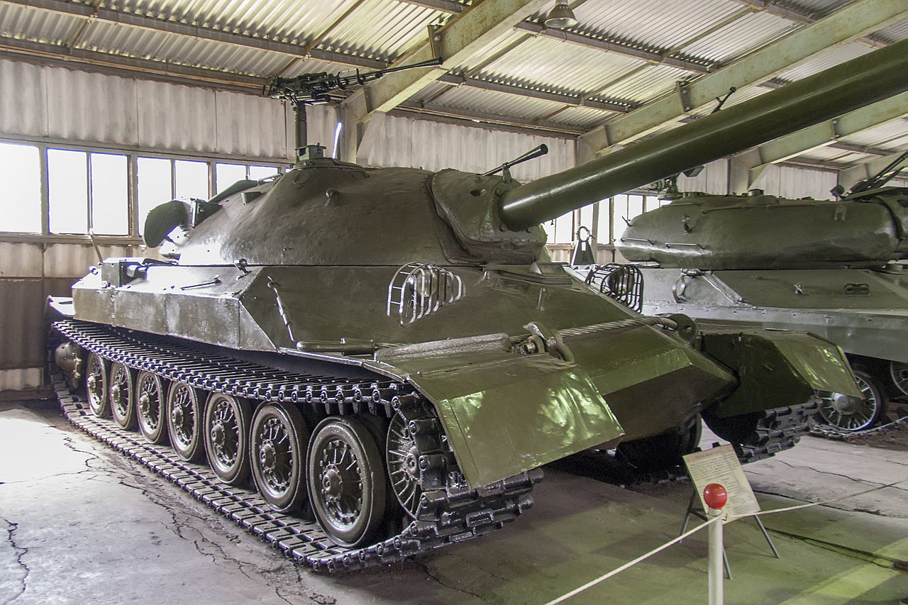 IS-7 v tankovskem muzeju Kubinka