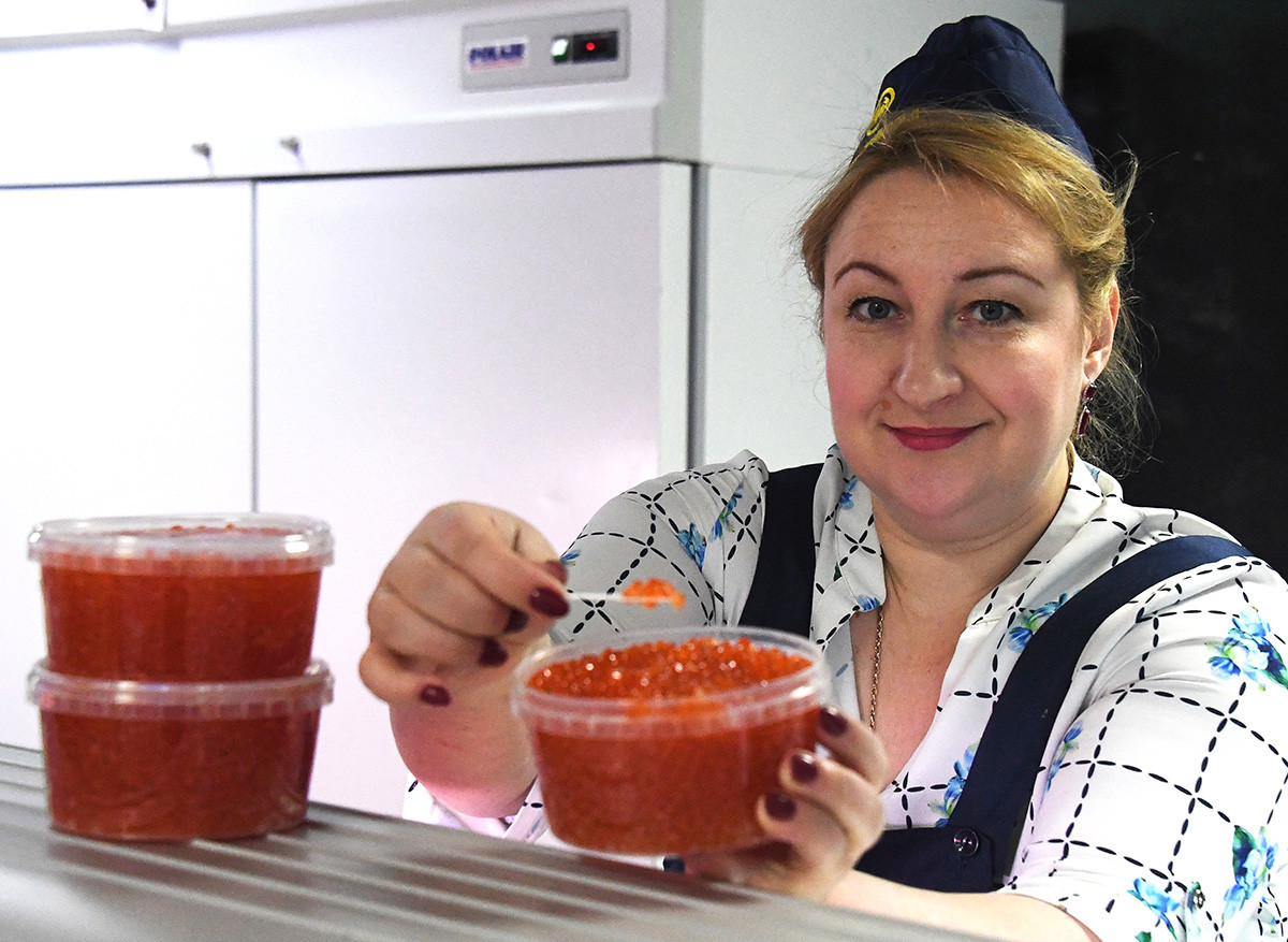 Sale of red caviar