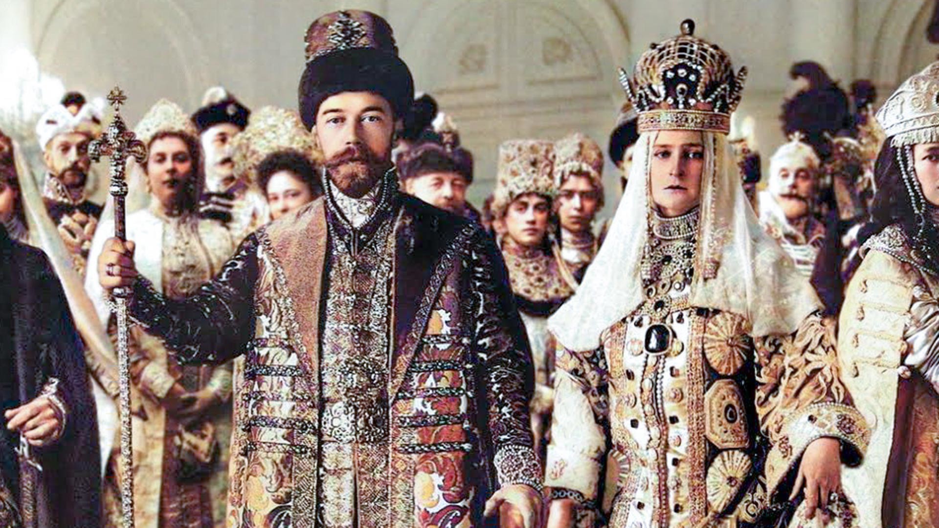 Nicolas II et Alexandra Feodorovna en costumes russes