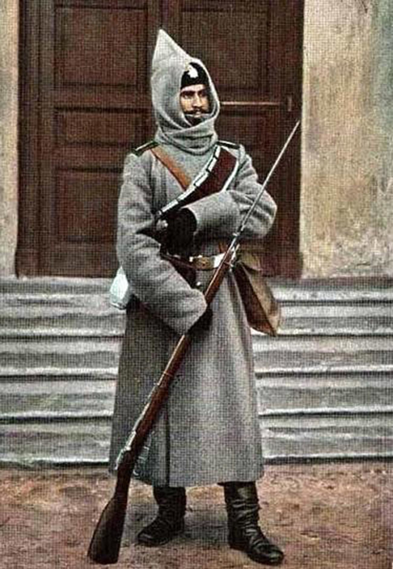 Bashlyk sebagai bagian dari seragam militer bersejarah.