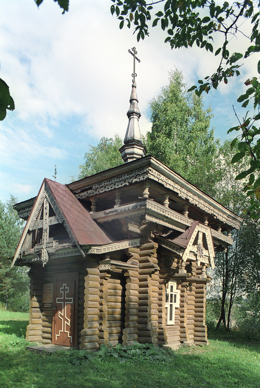 Chapel of St. Isaac of Dalmatia (1881). August 28, 2006