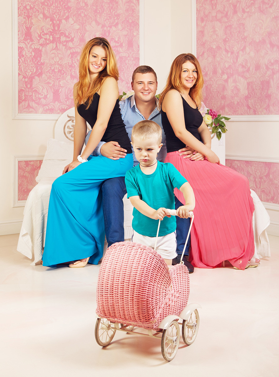 There is polygamy in Russia, and here is how it works - Russia Beyond